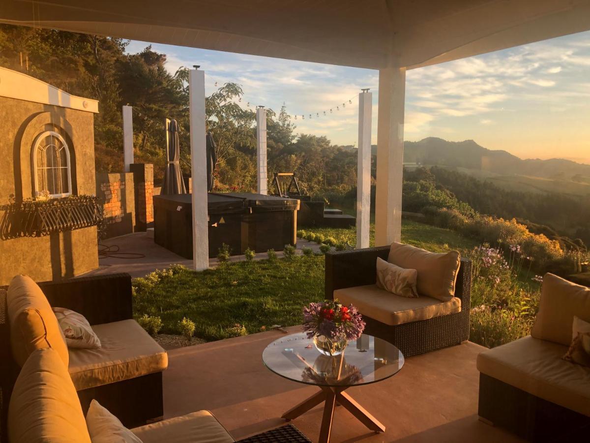 Bayview Valley Lodge Bed & Breakfast 휘티앙가 외부 사진