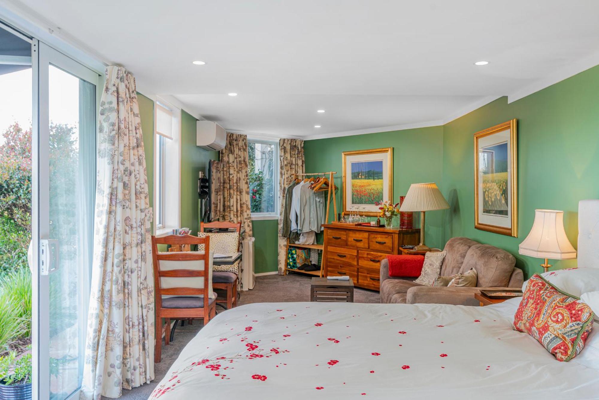 Bayview Valley Lodge Bed & Breakfast 휘티앙가 외부 사진