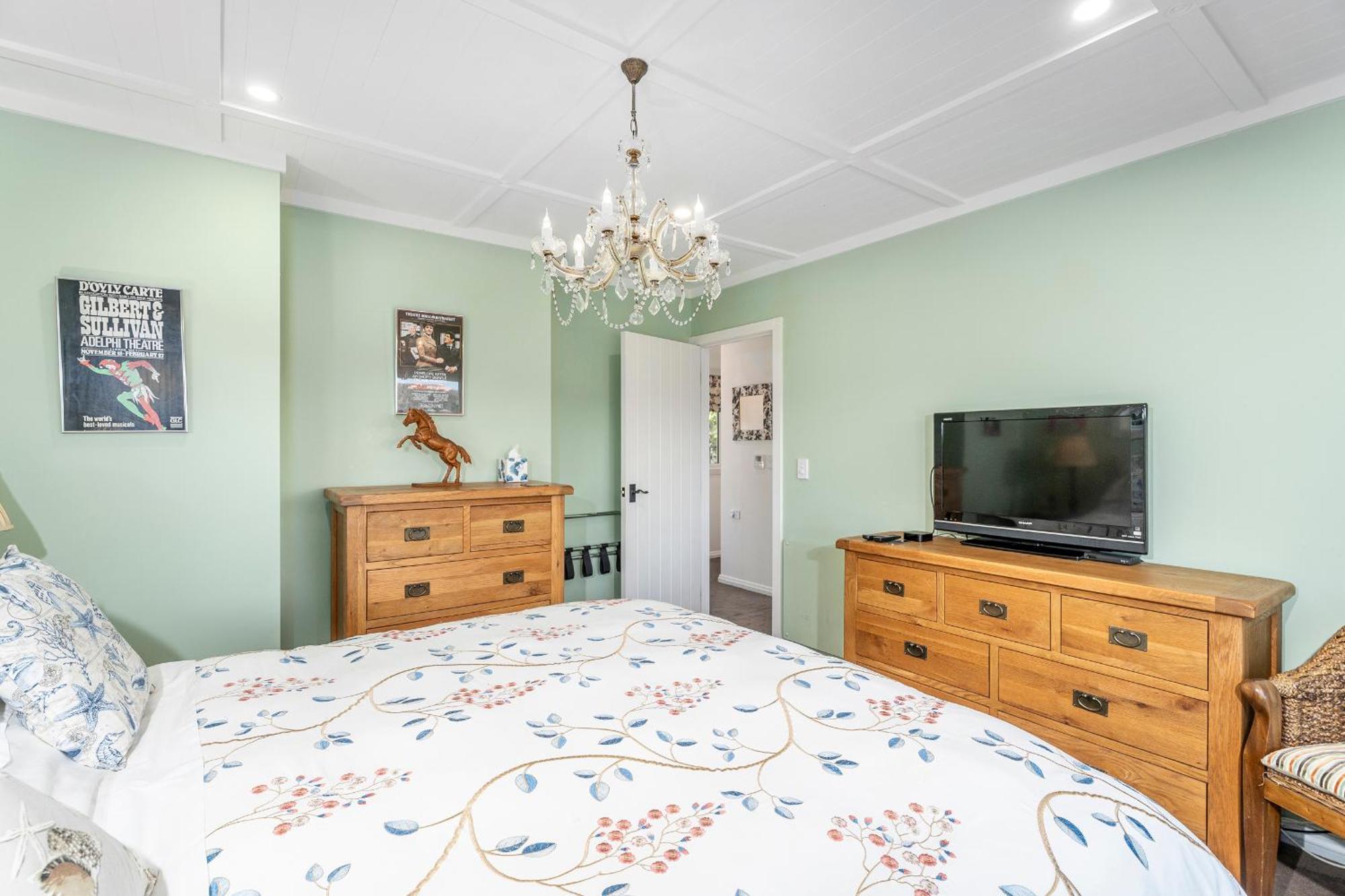 Bayview Valley Lodge Bed & Breakfast 휘티앙가 외부 사진