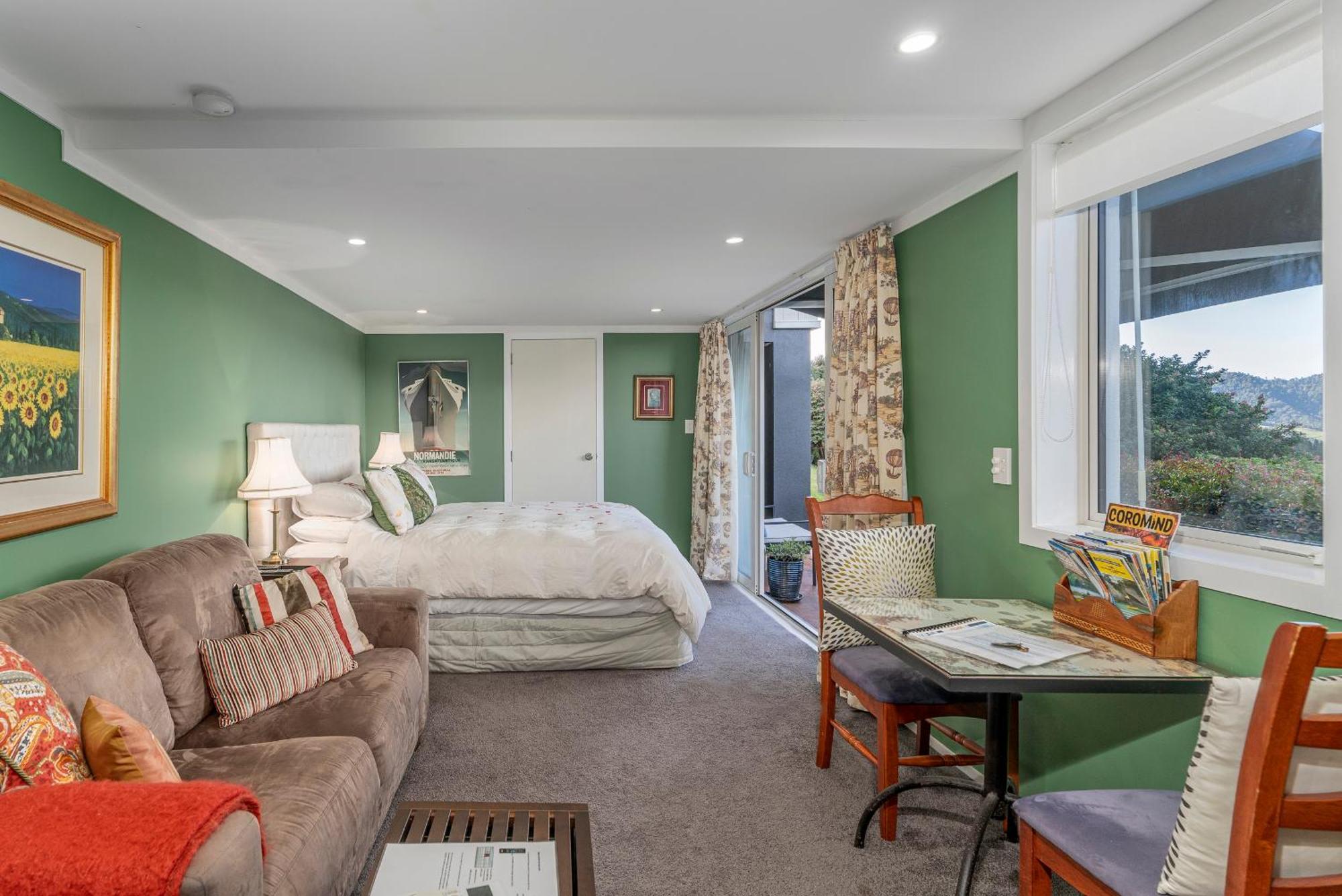Bayview Valley Lodge Bed & Breakfast 휘티앙가 외부 사진